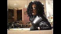 Roxina2005CummingInRubber311005.WMV