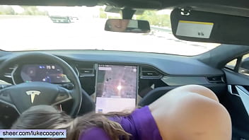 Amateur Eighteen Year Old Fucks In Car XVIDEOS