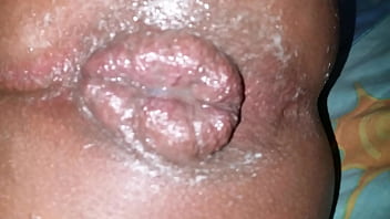 Pumping and straching big ass