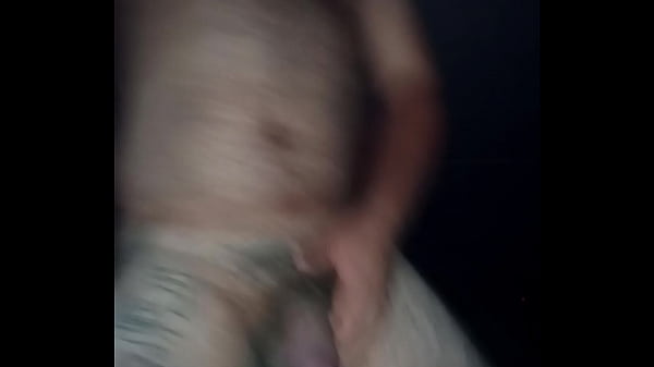 Gay filmed his night masturbation on his smartphone.