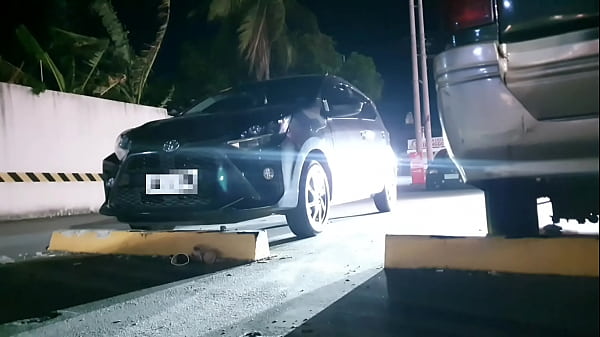 I moneyless up with my bf and have hump with his best friend