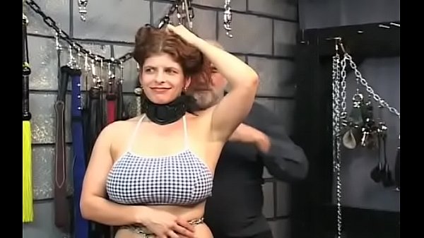 Dissolute maiden sows us how is her fresh yellow nightie