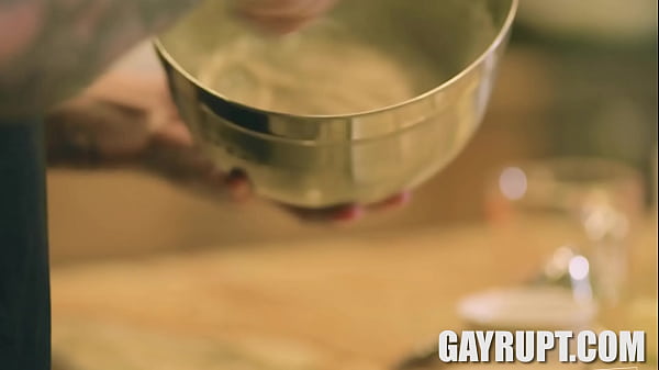 Cream Filled Kyle Fletcher, Brock Kniles