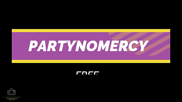 Mi timida hermanastra esta celosa de mi nueva novia y me hace una mamada cuando estoy en videollamada con ella. H.L.