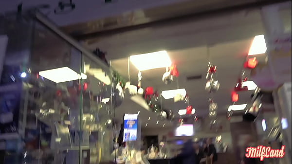 Sabrina, italienne de 30ans, à la libido explosive Part 1