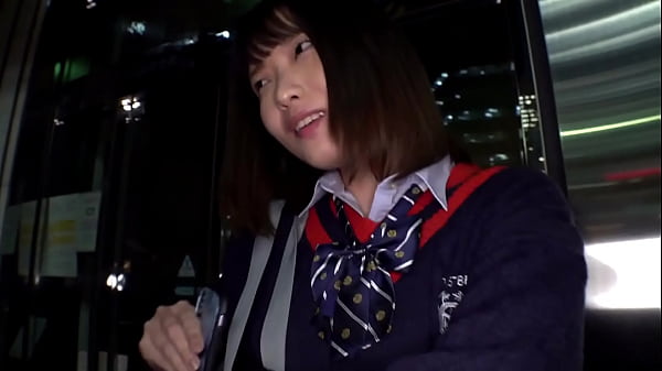 part1 【学〇服のパイパンM美女まい(仮)】Hey！Please！Panty！禁断の女子●生回。「メチャクチャにされたいっ」経験人数の少ないウブ美女登場！耳を舐めるだけで美麗パイパンが濡れまくり！ 馬乗りイラマッ！首●めピストンッ！スパンキング連打ッッ！！ドMが悦ぶドS●教プレイを身体に刻み込め！！