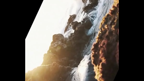 Minha visinha tomando banho de borracha eu pulei o muro comi ela aí mesmo / participação samara Smith