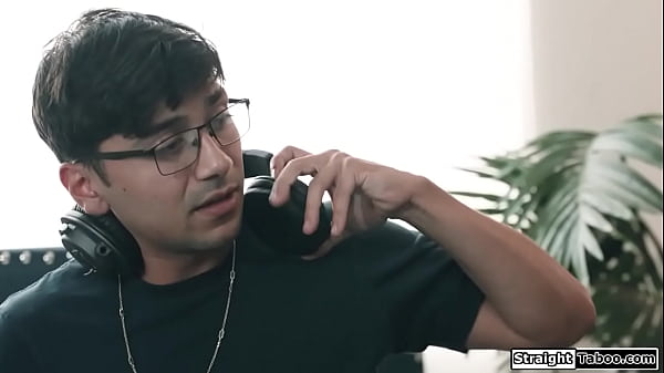 Dominant stepsis makes stepbro fuck her