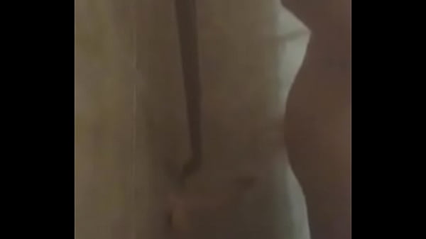 Bubble bottom plays with dildo