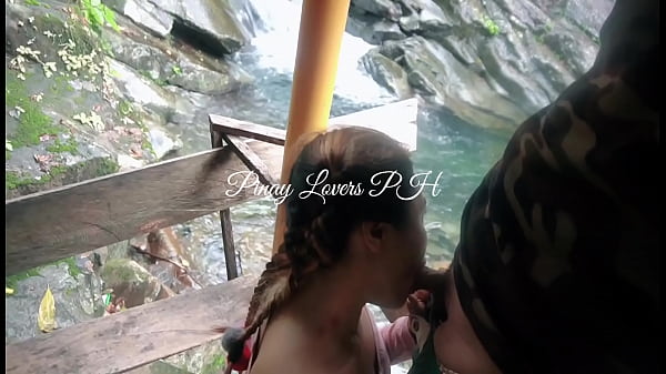 Pinay Fuck in Public WaterFalls!