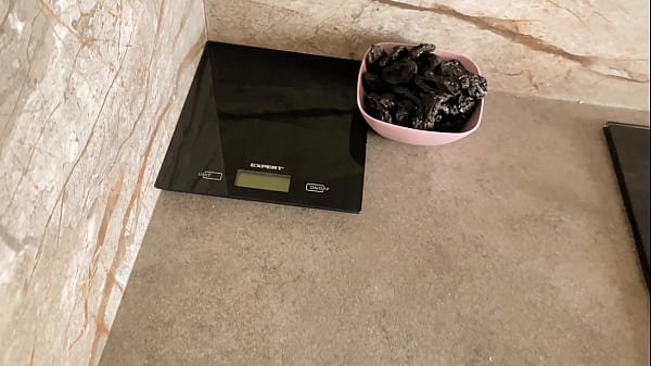 Friend’s Mom Noticed That I Was Snooping on Her and Fucked Me – Russian First-timer with Conversations