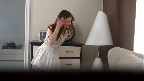 Baby Doll – Skinny GF сaught her boyfriend masturbating