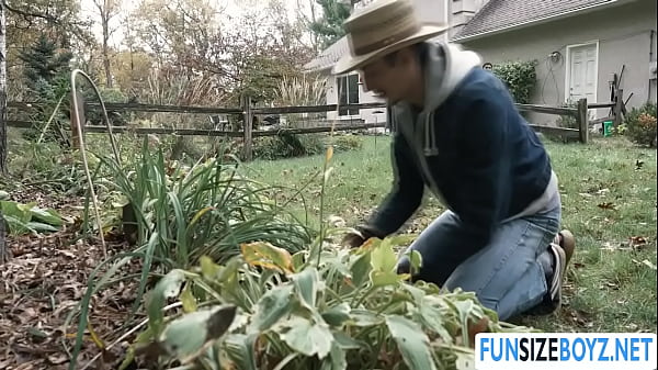 Petite tight Gay Damien analed by his gardener