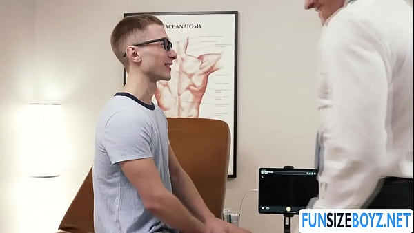 Shay Banker gets ass barebacked by his Doctor