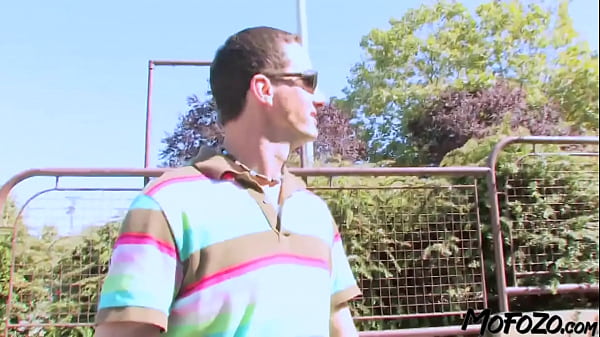 MOFOZO.com – 19 Year Old Breezy Gets The Jizz Sprayed On Her Bootie