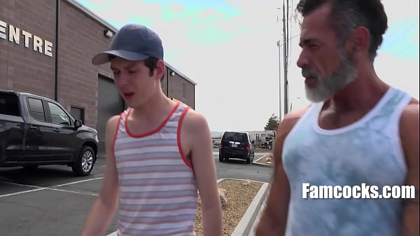 Fun, Ghosts & Gay Family Sex- Dakota Lovell, Lawson James