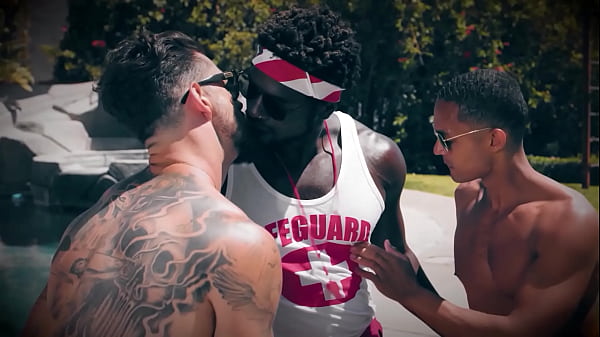 HETEROFLEXIBLE – Curious Straight Barely Can Take His Buddy’s Massive Cock During First Time Anal