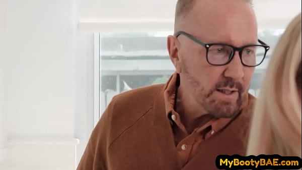 Bigbooty lez seduces perverted BFF lez b4 licking pussy