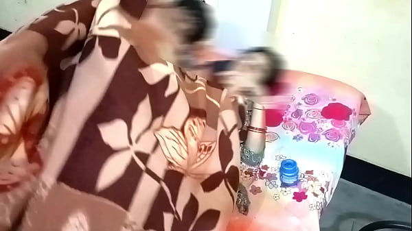 Indian bhabi ke pass dever leta raat me chudai ho gayi