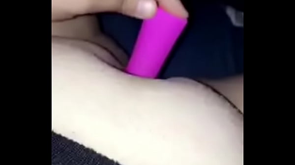 Школьница Впервые Пробует Вибратор