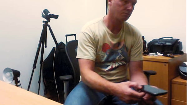 Mufasa sucks and fucks at the office after hours