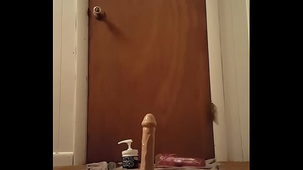 Bottom dude takes dildo