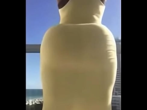 Booty clap and twerk in yellow dress low    html5player.setencodedidvideo('hcbfiko881b