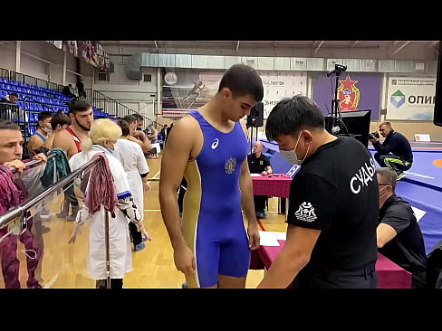 Bulges of russian boys in wrestling 2021    html5player.setencodedidvideo('utkflph681c