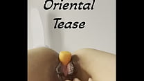 Oriental Tease - Surveille ma chatte pendant que je suce !