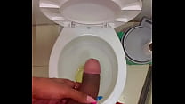 Katellyn delatuxe mijando após dar aquela gozada