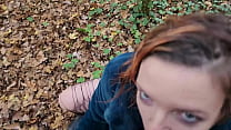 Je me fais baiser en trio sur un quad par mon mec et un plan cul