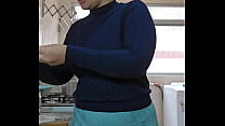 Fazendo comida e mostrando a buceta na Live