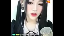 Hot girl uplive interacting with fans