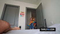 Blonde stepdaughter ask her stepfather to give her sex lesions - Chloe Rose