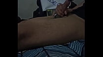 Me masturbo y expulso mi veveno.