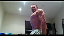 MUSCLE WORSHIP AND JERKING WITH HUGE CUMSHOT