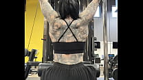 Lat pulldown with muscle step MOMMY