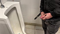 First Gay Pissing Vlog in History (And It’s HOT)