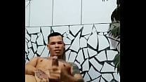 Maloqueiro se aliviando
