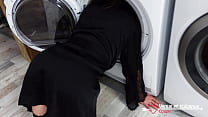 Stepmom got stuck in the washing machine and go...