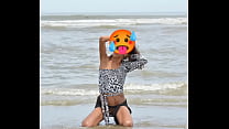 Sexy photoshoot on the beach. Pretty pussy. Ski...
