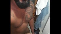 NEGAO FUDENDO O SAFADO ESTAGIÁRIO