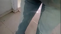 Pantalones orinados con pa&ntilde;al de tela antes de ba&ntilde;arme acompa&ntilde;ado de dos &oacute;rgasmos deliciosos