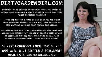 Dirtygardengirl fucking her ruined ass with two...