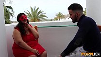 Married chubby needs a guy with a bigger dick than her...