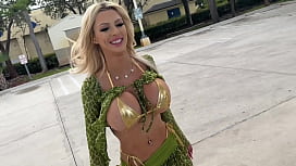 Amateur-Public-Car-Sex | Mckala Noelle trifft Goonzila Teddy Tarantino | R34