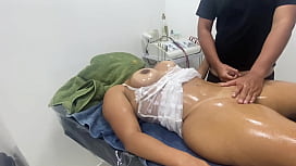 Stiefmutter mit langen Fingern - sinnliche Reise durch meinen Körper