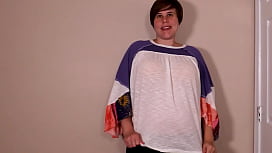 14 Weeks Pregnant MILF B...