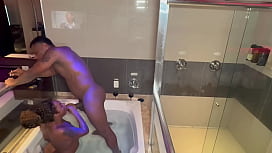 Hot Babe Soaks in the Tub, Steamy Negaos and Relaxing Pleasure