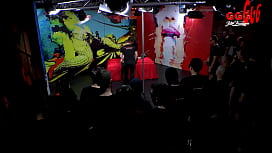 GGG - Backstage im Sperma-Studio mit zwei deutschen Schönheiten, die auf Sperma warten